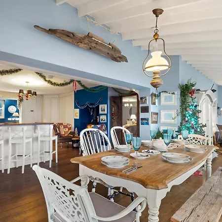 Suantrai Semesterbostad