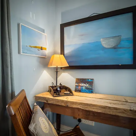 Suantrai Semesterbostad *